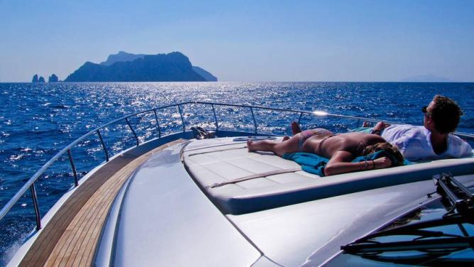 Private boat tour Amalfi Coast and Sorrento Peninsula