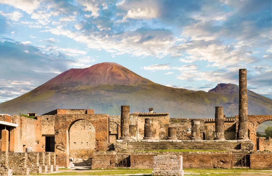Half day tour of Pompeii Ruins